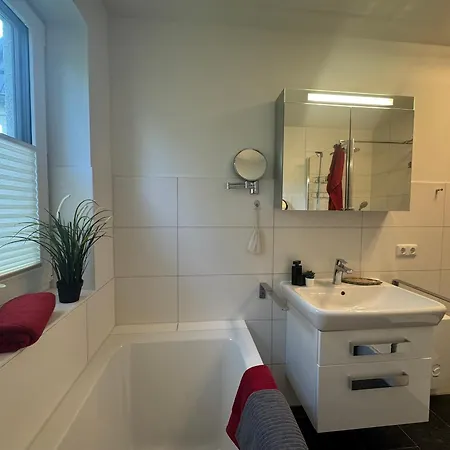 Aquamarin Ostseetraumsuite 08 *